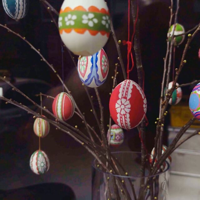 Ei Ei Ei statt Ey, AI. Frohe Ostern! Ei Ei Ei statt Ey, AI. Frohe Ostern!